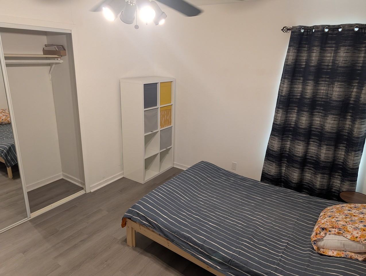 3814 Starhill Dr - Photo 2 of 7
