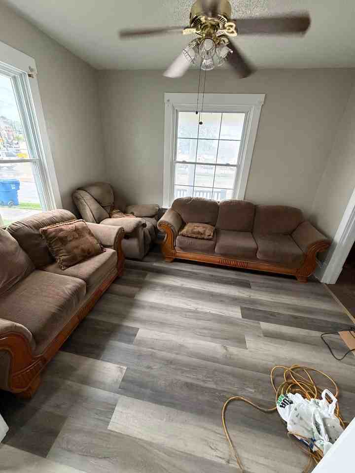 518 23rd St - Photo 2 of 10