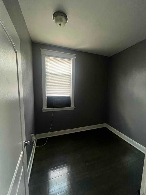 8412 S Manistee Ave #2 - Photo 6 of 20
