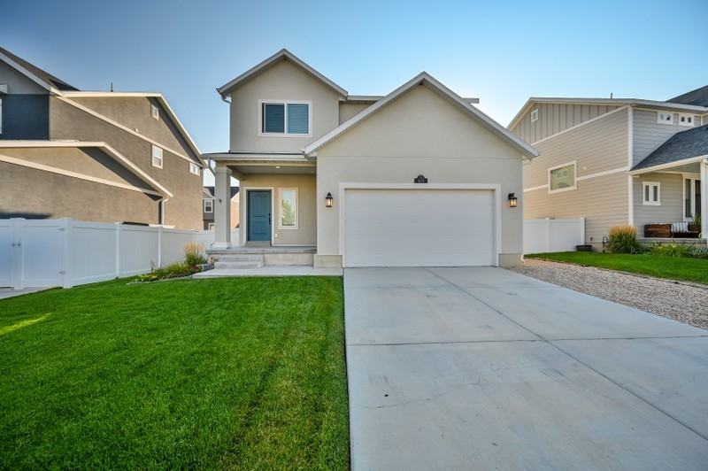 1113 S Meadow Walk Dr - Photo 2 of 20