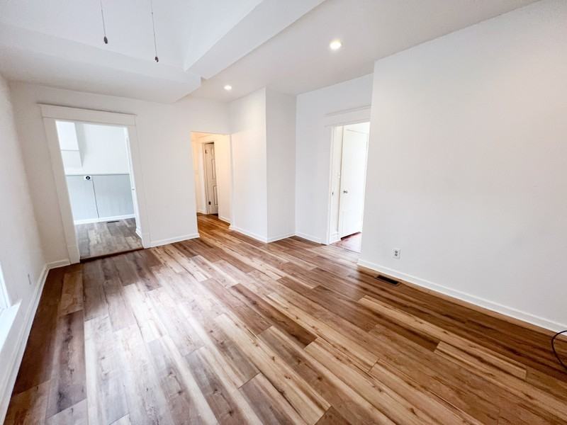177 E St - Photo 4 of 39