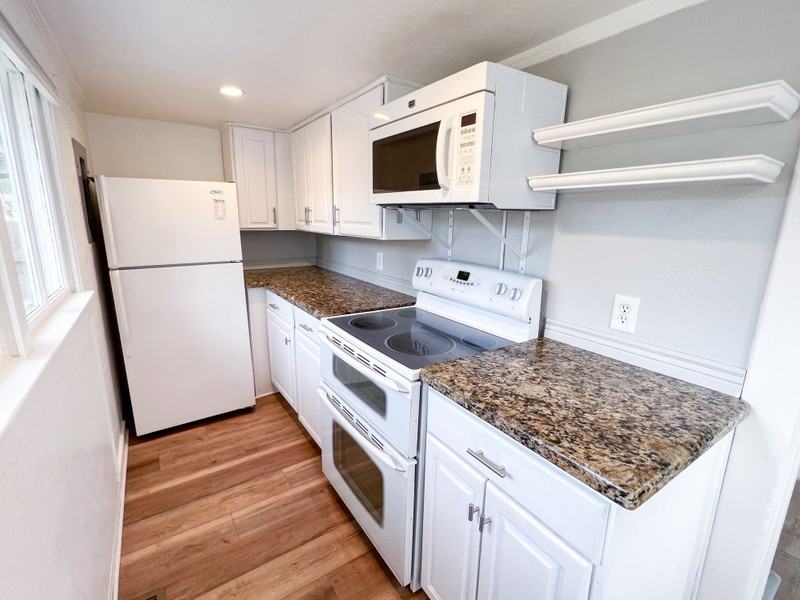 177 E St - Photo 7 of 39