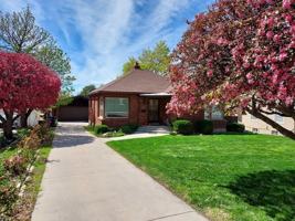 featured image of 3344 S Oakwood St