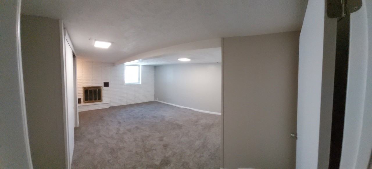 3344 S Oakwood St - Photo 5 of 14