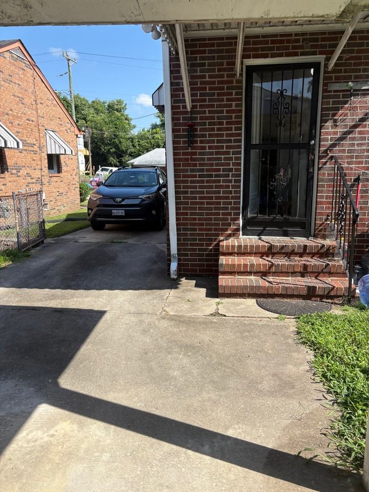 322 St Matthew St - Photo 7 of 13
