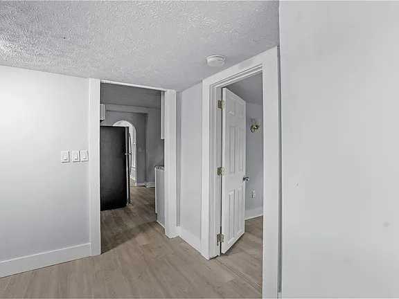 48 Sherman St - Photo 4 of 19