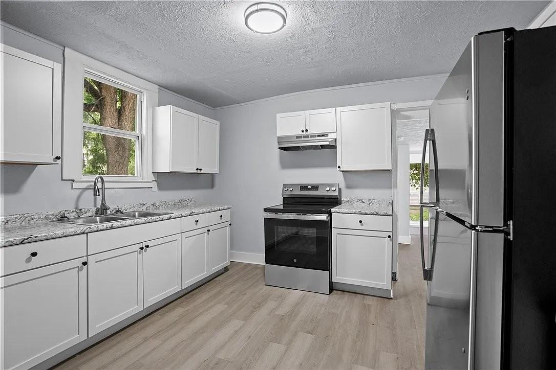 48 Sherman St - Photo 6 of 19