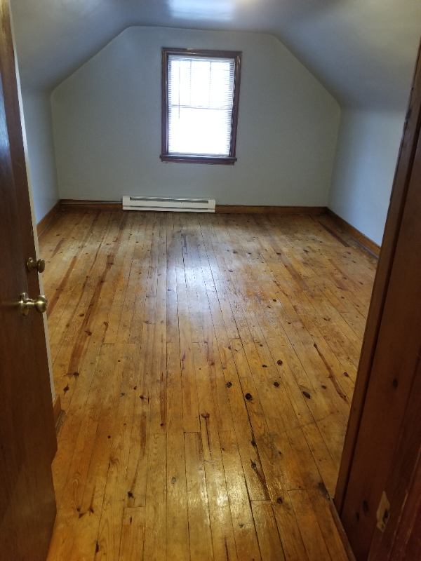 342 Poplar St - Photo 7 of 14