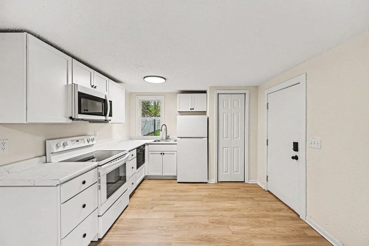 85 Juniper St #1 - Photo 2 of 10