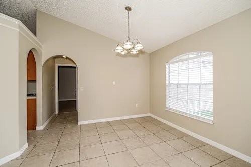 6411 Golfview Ave - Photo 3 of 10