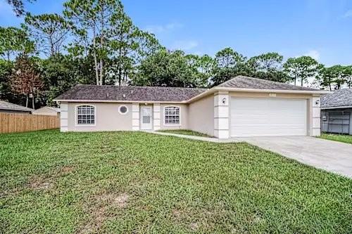 6411 Golfview Ave - Photo 4 of 10