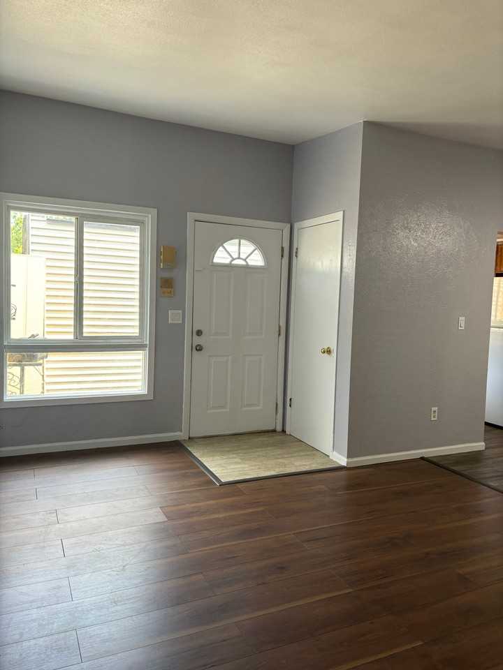 6809 N Frostwood Pkwy #48 - Photo 3 of 12