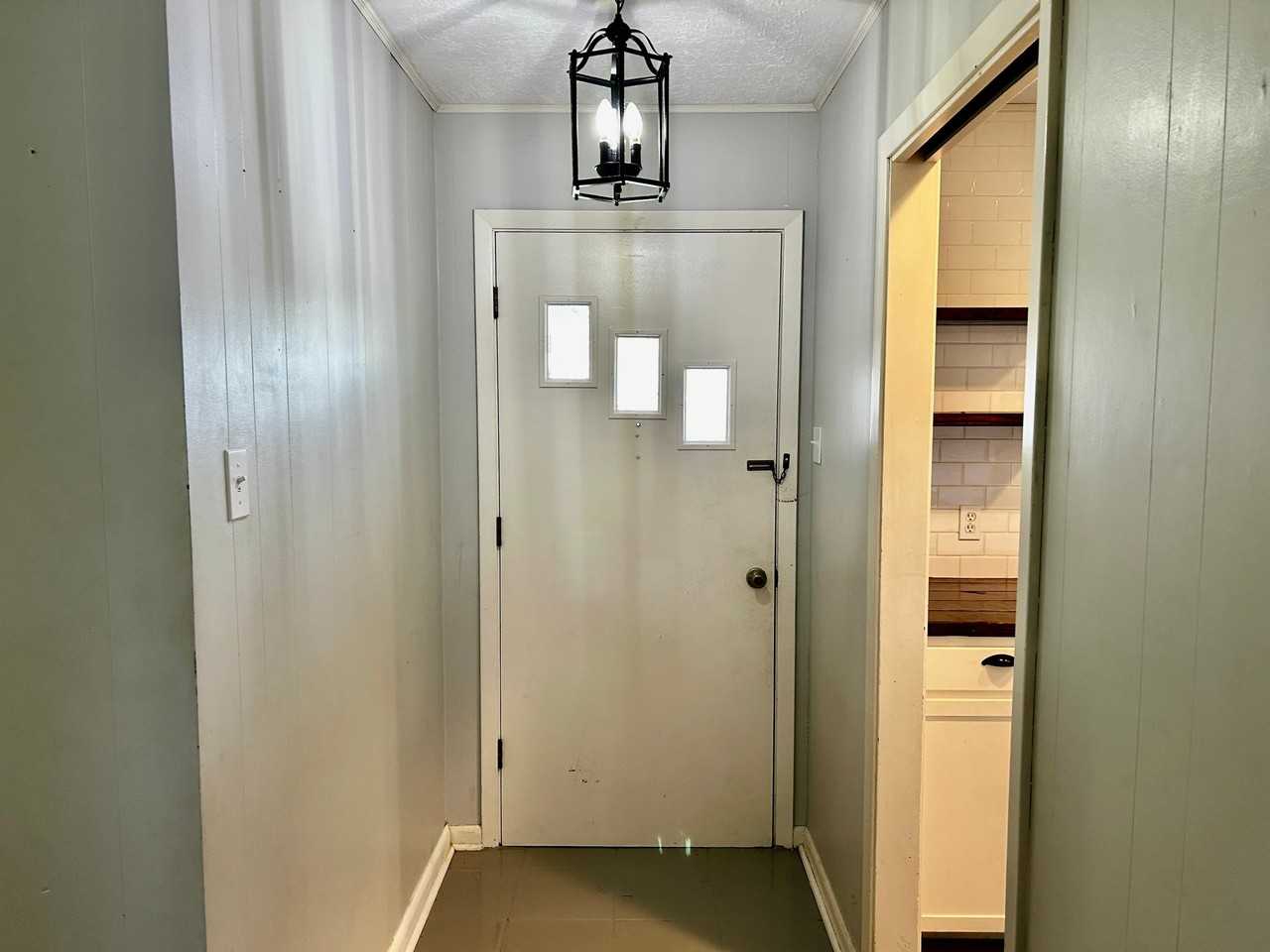 1412 Rose St - Photo 4 of 20