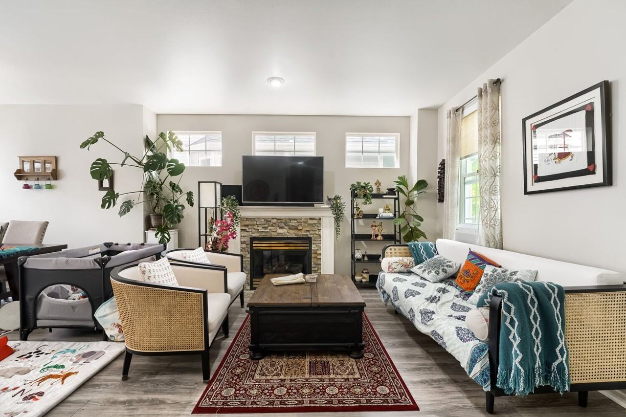 326 227th Ln Ne - Photo 4 of 19