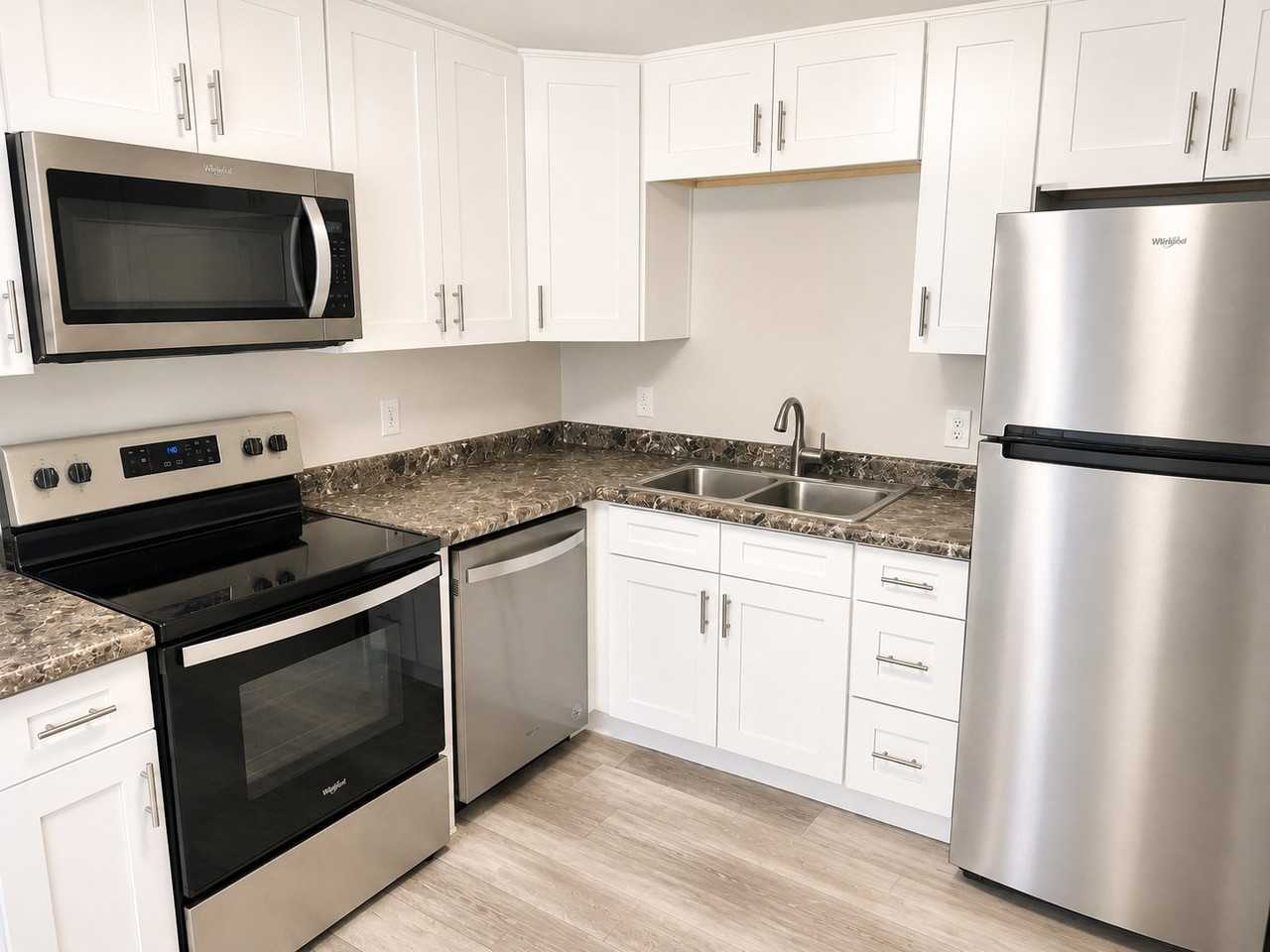 2117 E St #C - Photo 2 of 14