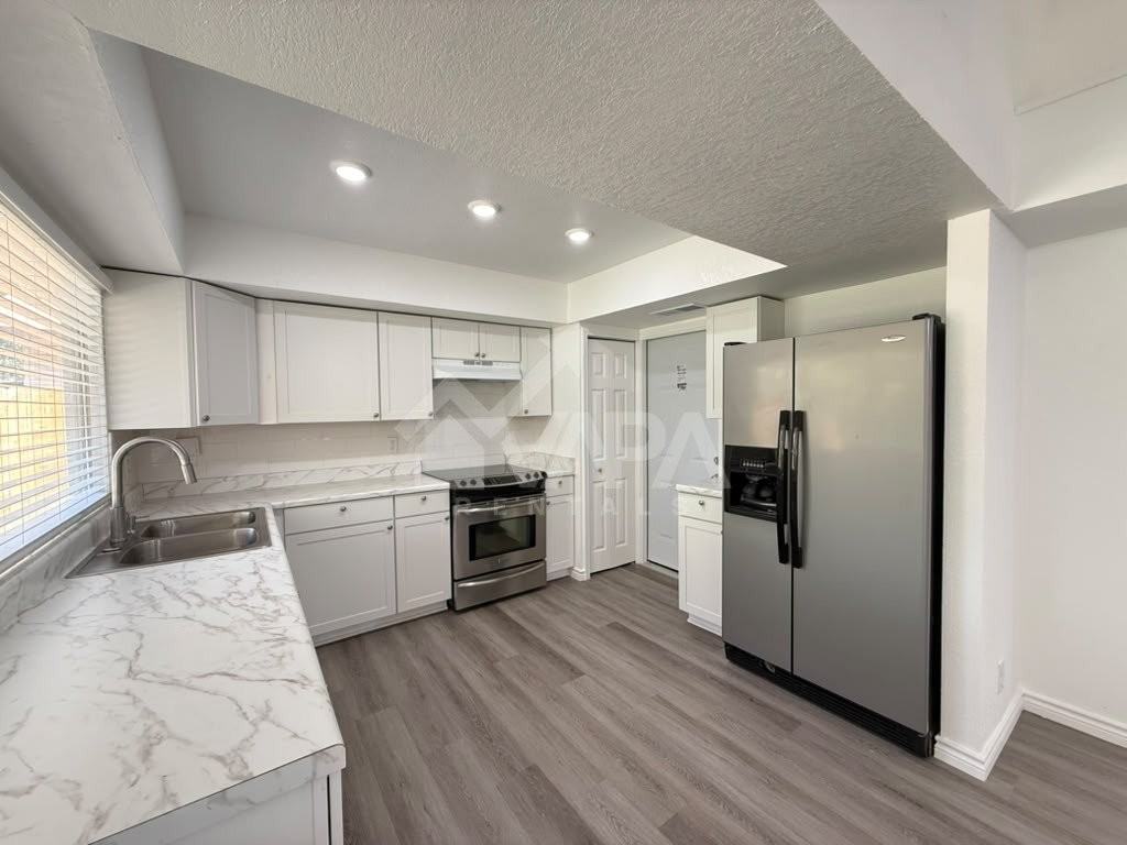 8007 Lake Frst - Photo 7 of 20