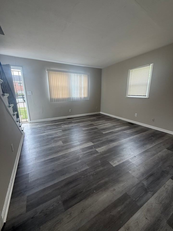 3501 Dorham Pl #3501 - Photo 2 of 4