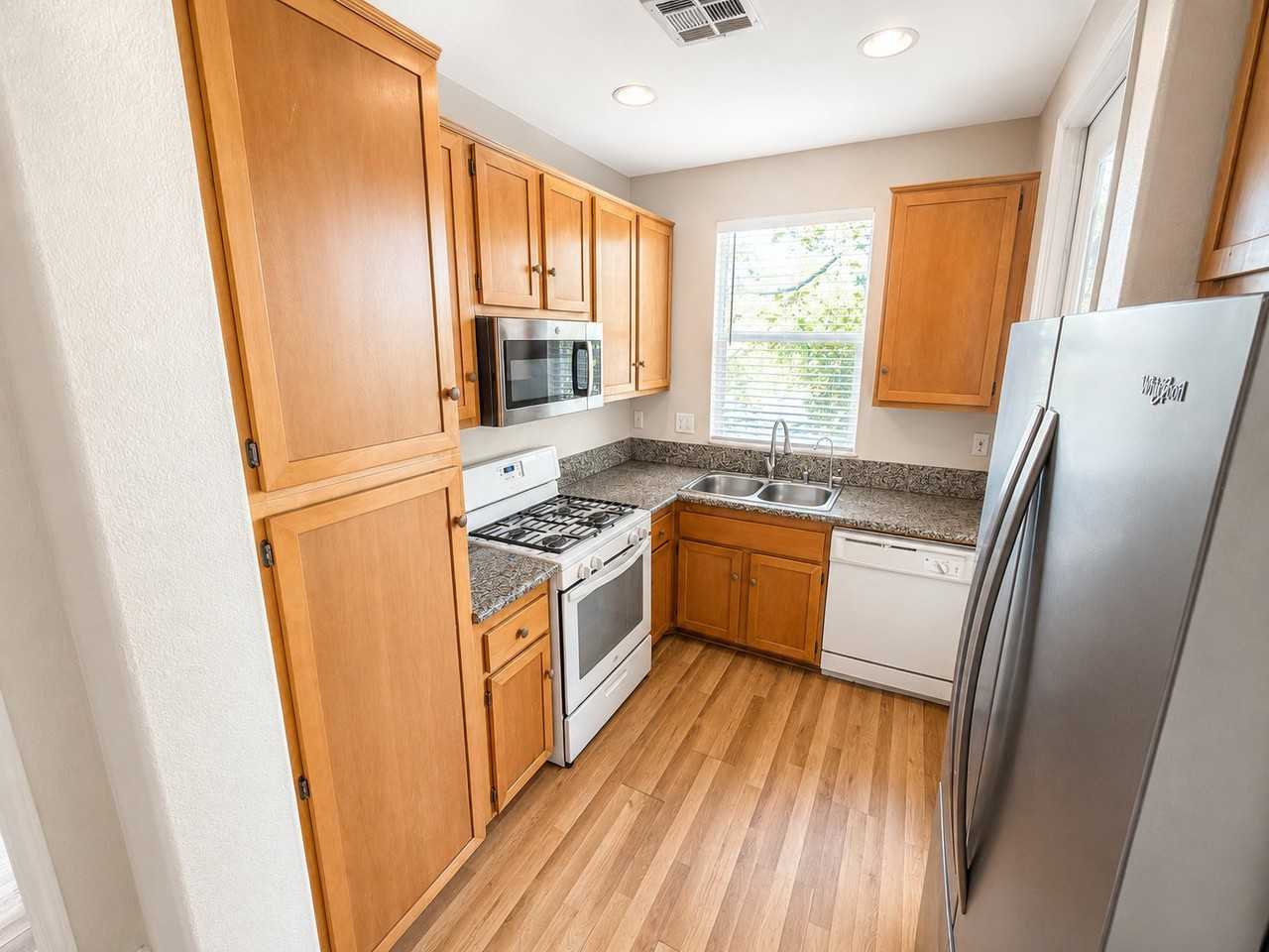 2728 Black Walnut Ct #430 - Photo 5 of 13
