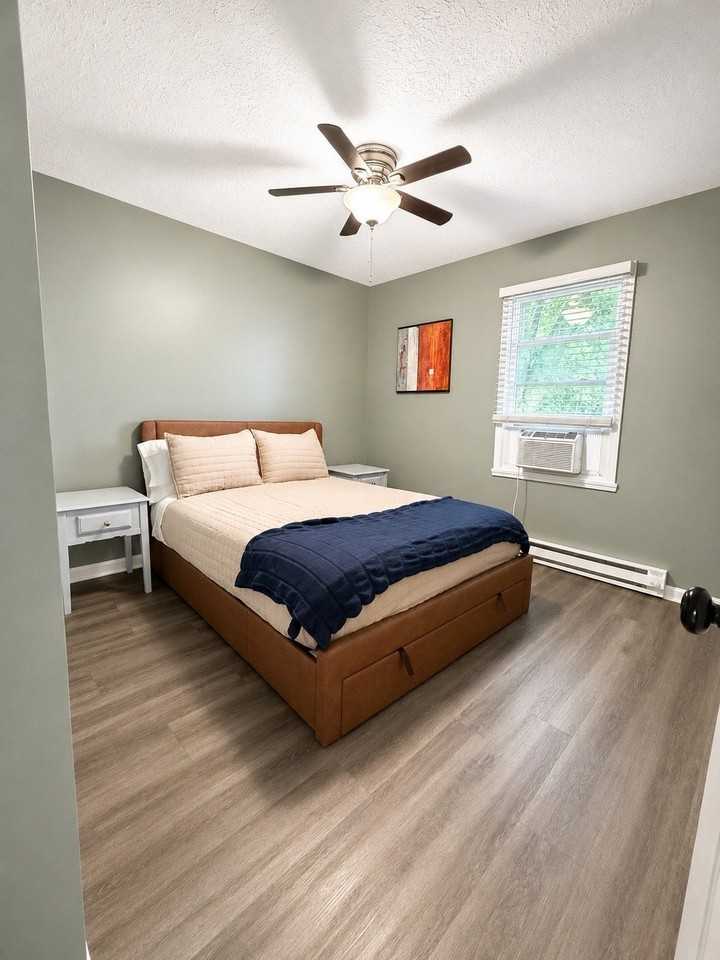 262 Walnut St - Photo 2 of 8