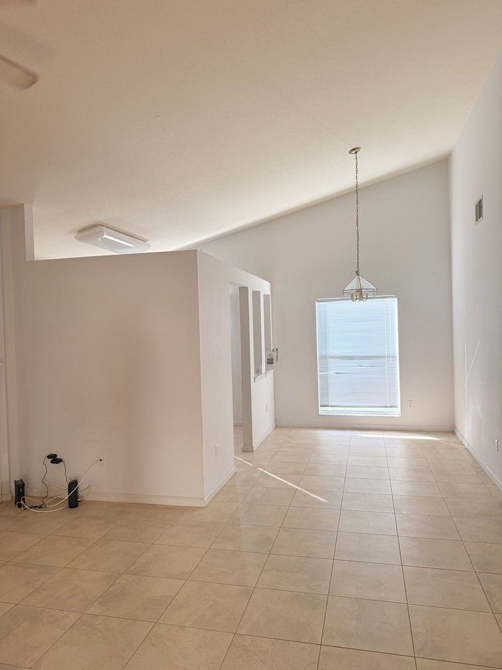 3624 Idle Hour Dr - Photo 4 of 18