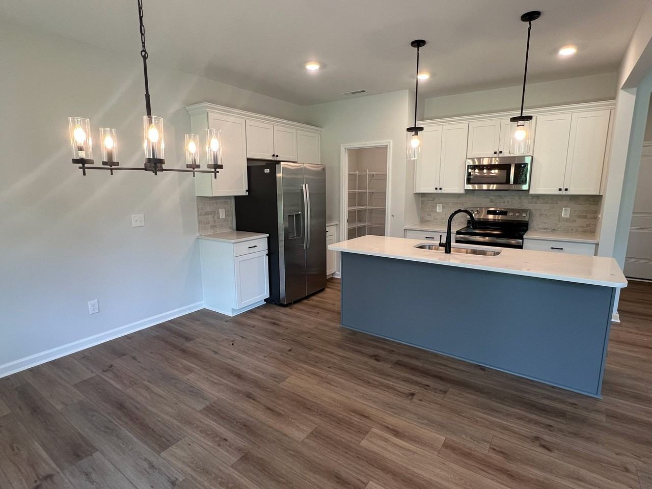 427 White Oak Garden Way - Photo 7 of 26