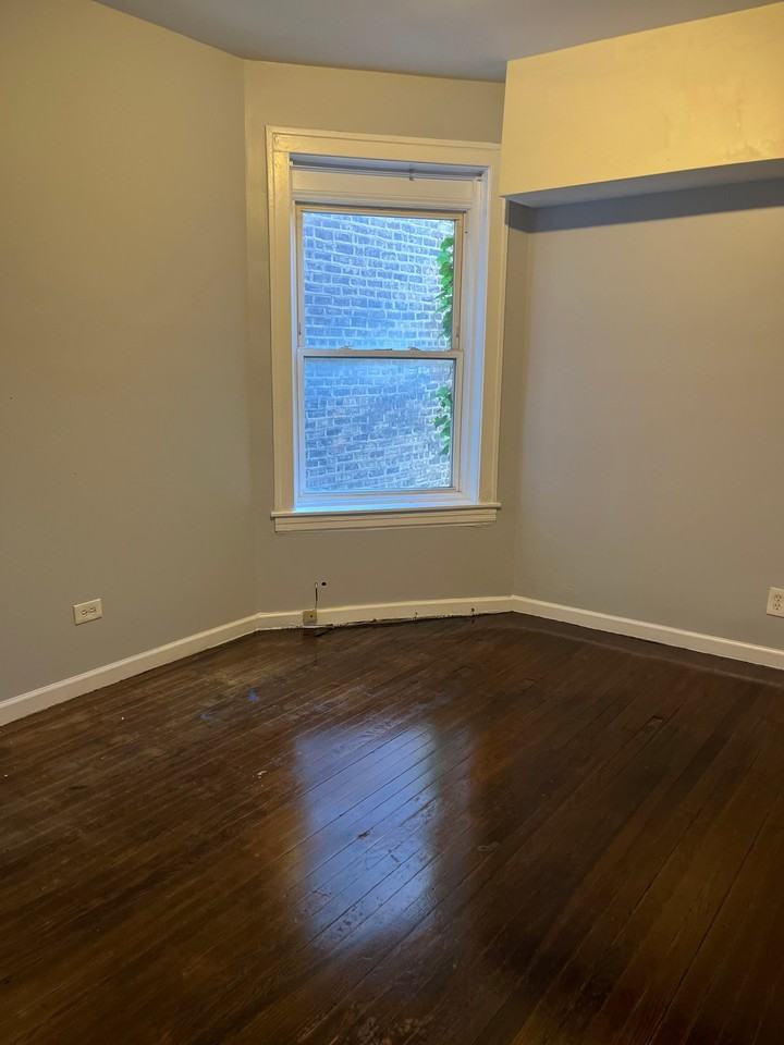 1349 W Garfield Blvd #1 - Photo 7 of 20
