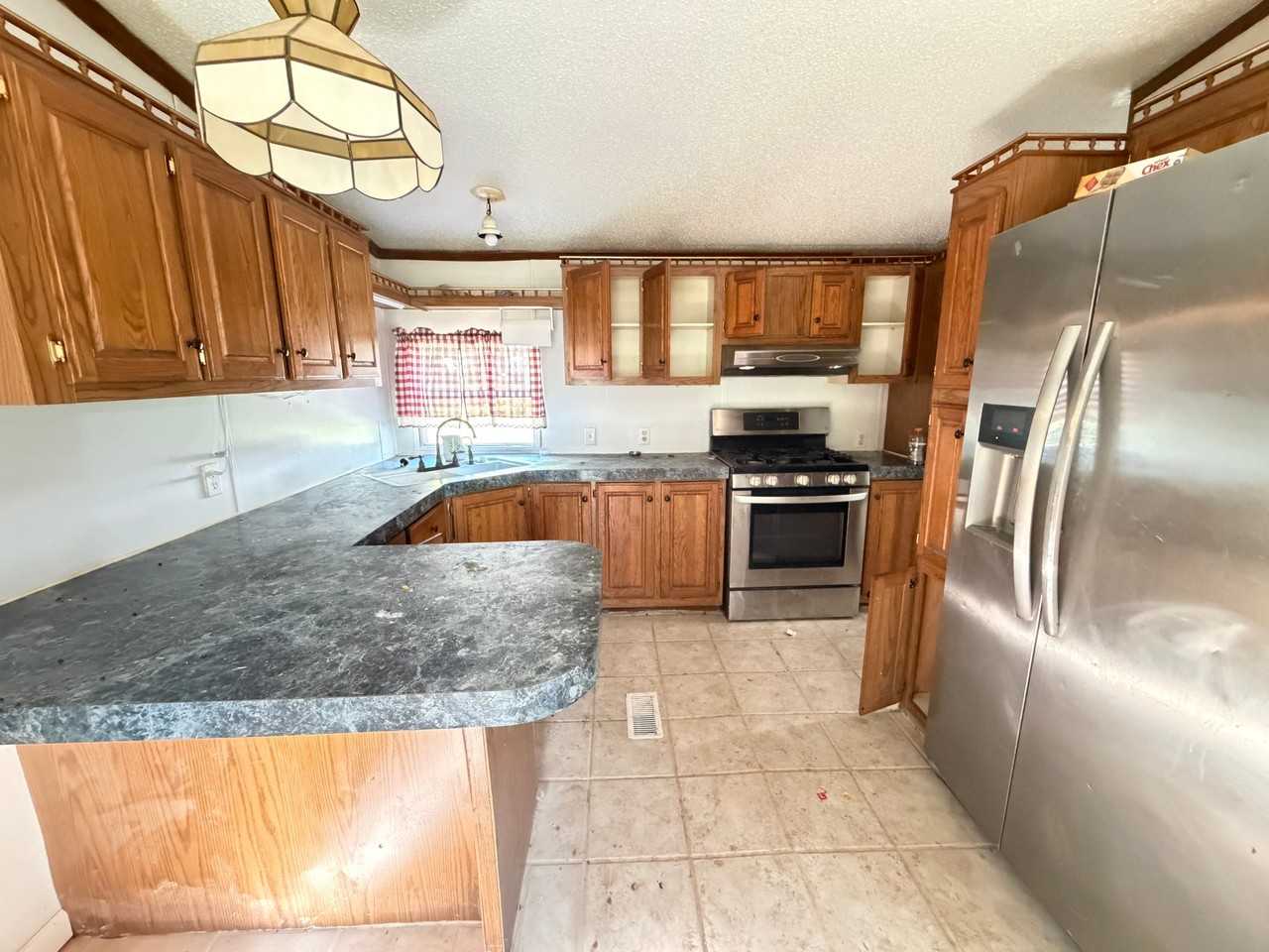 183 Ainsley Ave - Photo 6 of 12