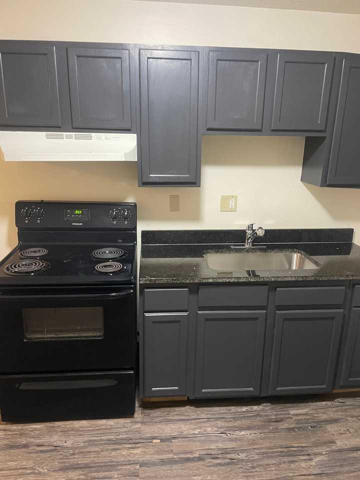 2150 Staebler St - Photo 7 of 8