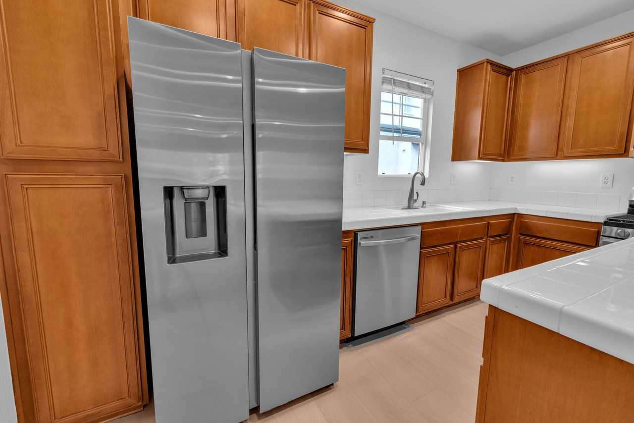 766 Broadway #38 - Photo 5 of 20