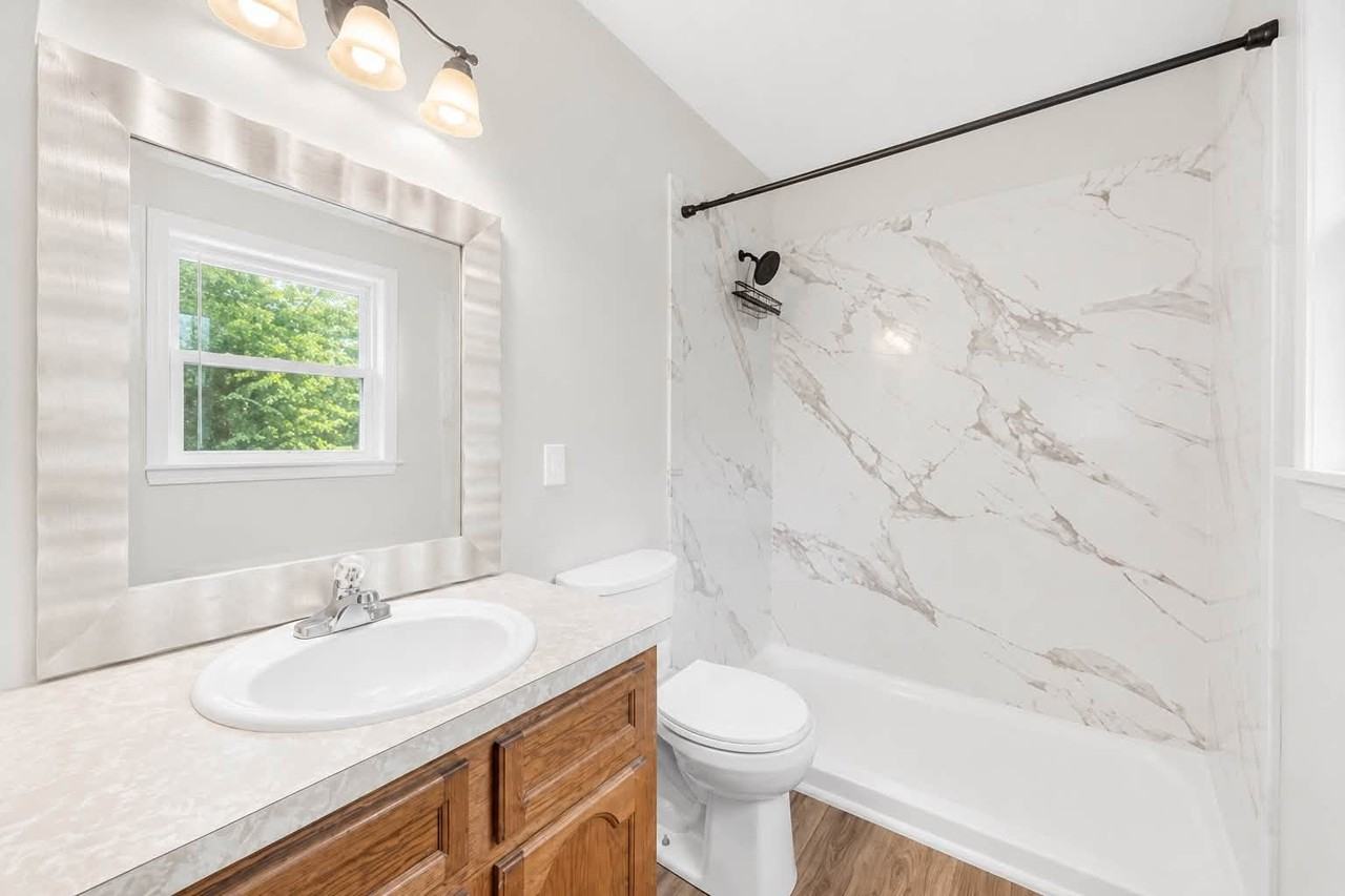 125 Patricia Ave - Photo 7 of 20