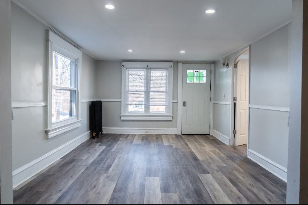 540 Front St - Photo 5 of 21