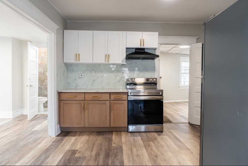 540 Front St - Photo 6 of 21