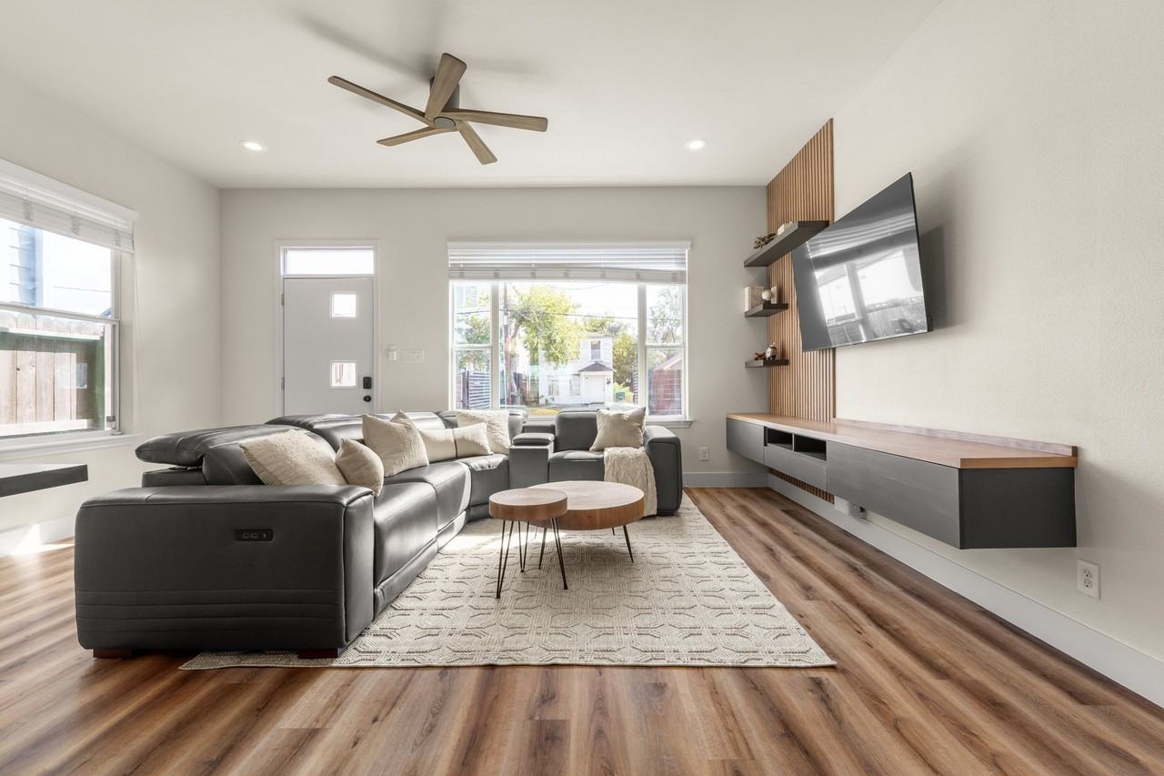 117 E 32nd St - Photo 5 of 18
