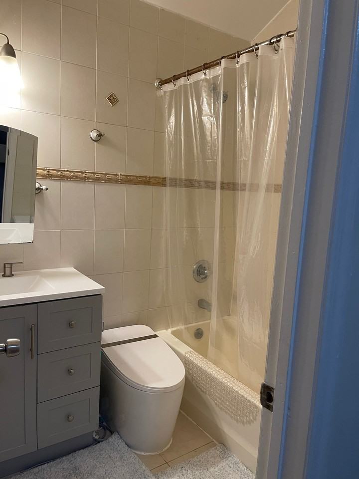 17612 132nd Ave #2ndFL - Photo 6 of 10