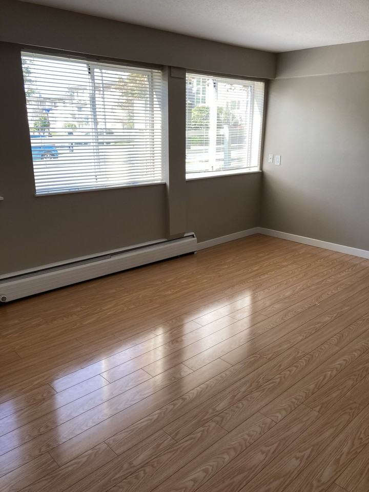 441 Ninth St #101 - Photo 3 of 13