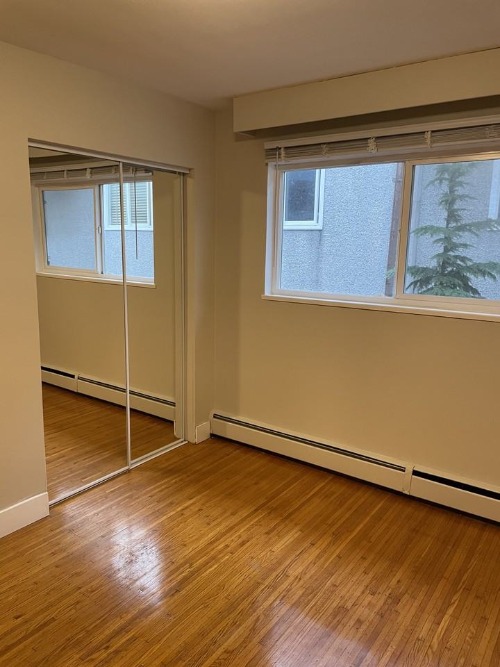 726 5th Avenue #302 - Photo 6 of 10