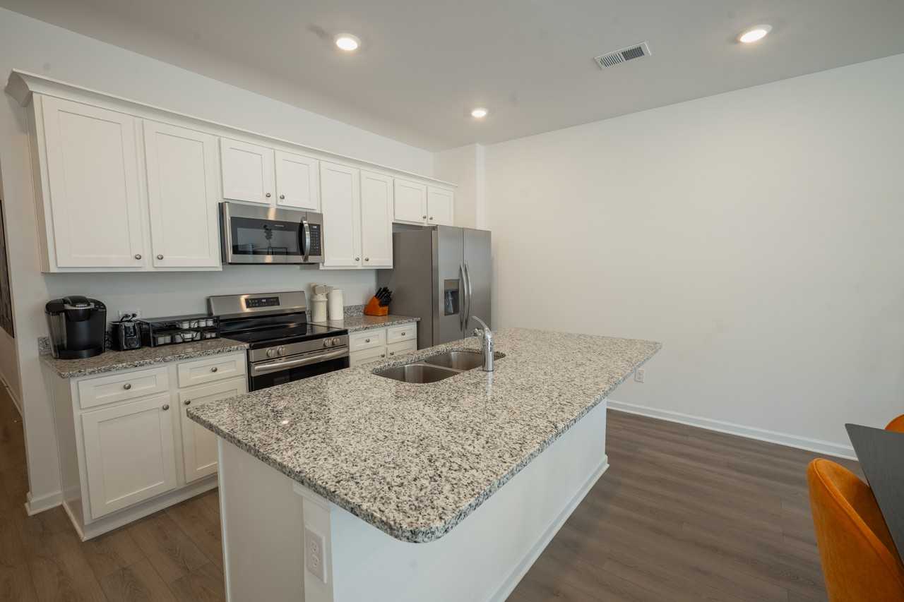 244 Kenoot Dr #NA - Photo 6 of 31