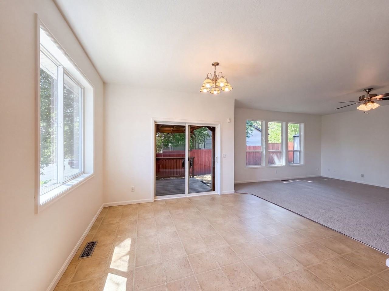 19016 Sw Jessica Way #NA - Photo 6 of 12