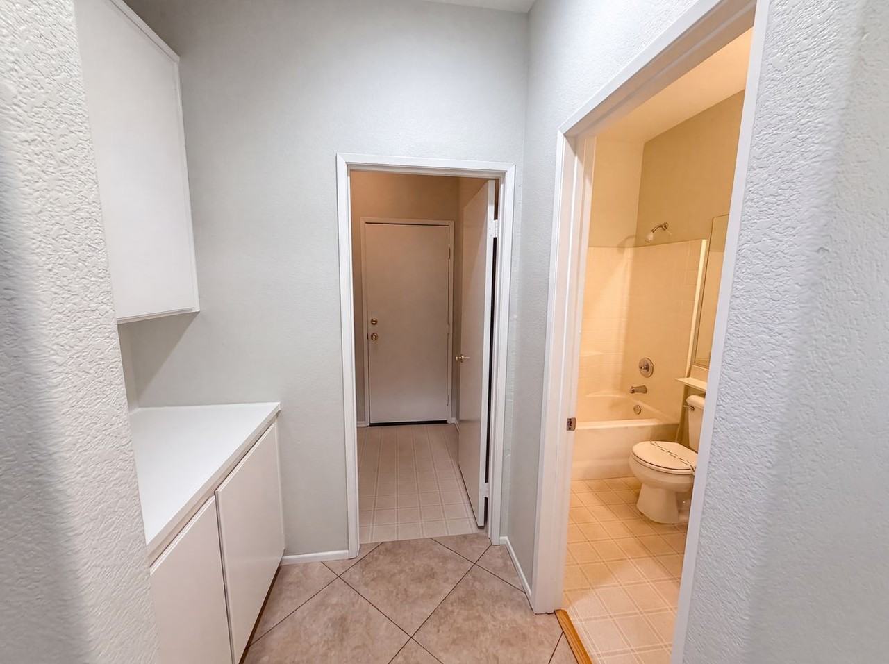 13478 Fairfield Dr #NA - Photo 5 of 15