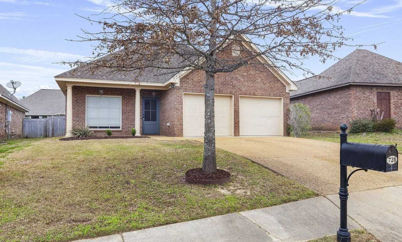 728 Chambord Dr #NA - Photo 2 of 14