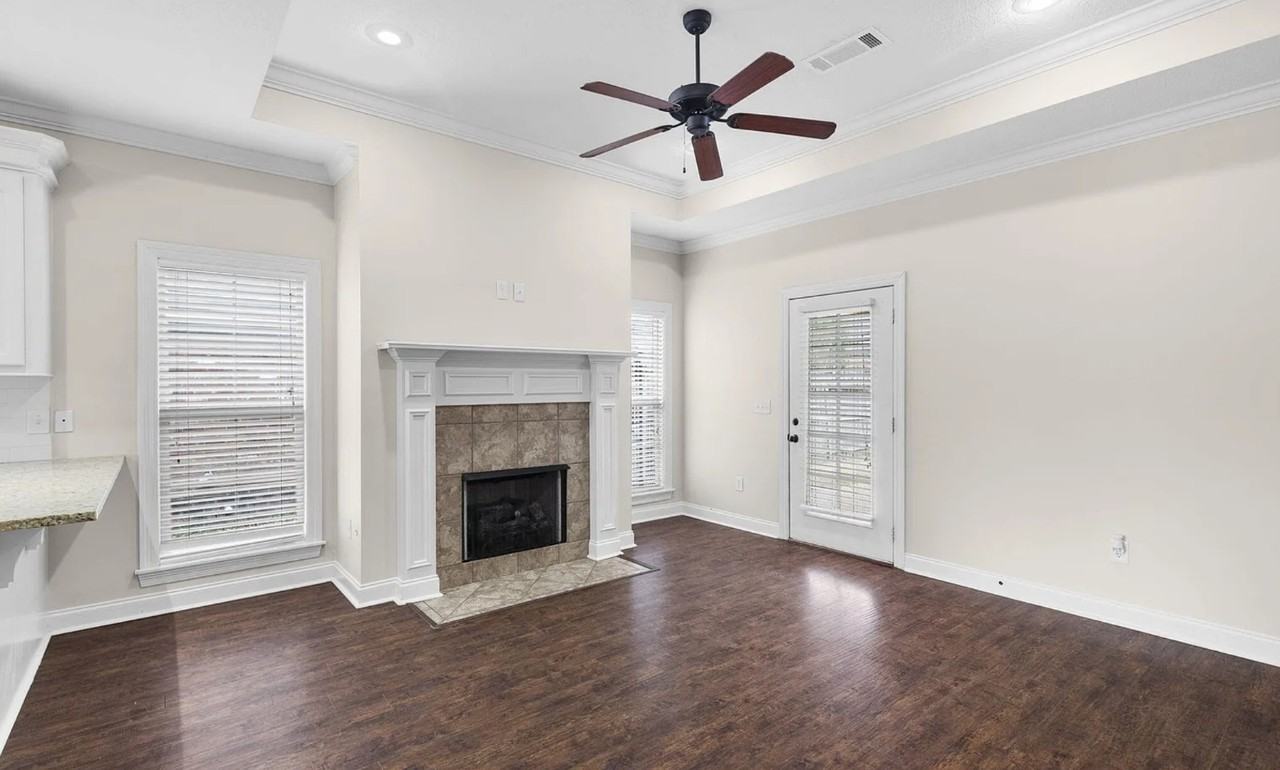 728 Chambord Dr #NA - Photo 4 of 14