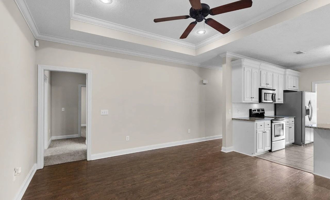 728 Chambord Dr #NA - Photo 6 of 14