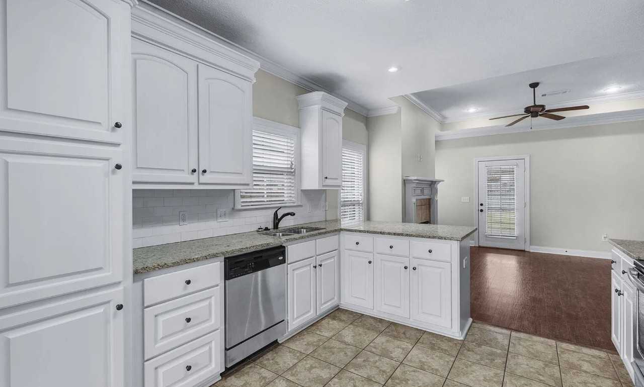 728 Chambord Dr #NA - Photo 7 of 14