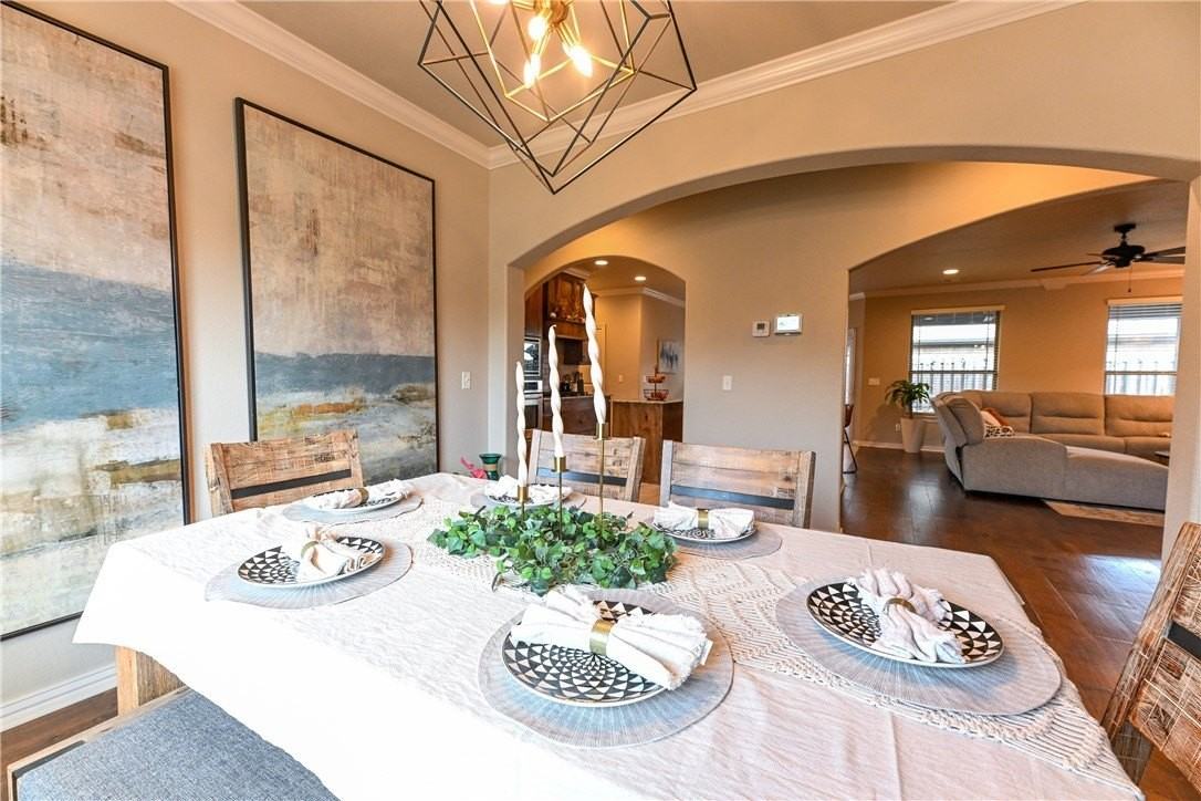 5824 W Persimmon St - Photo 6 of 19