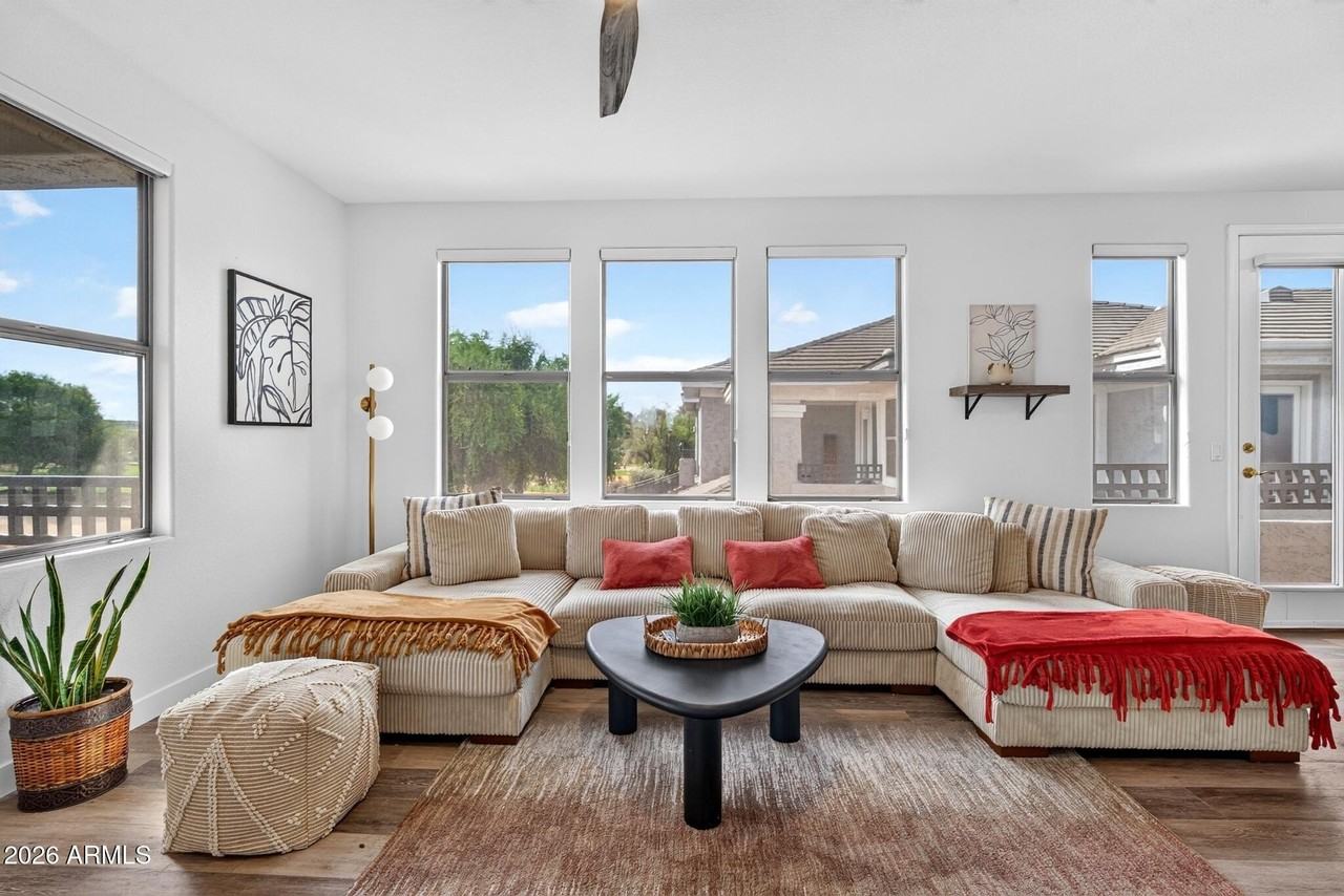15221 N Clubgate Dr #2078 - Photo 3 of 28