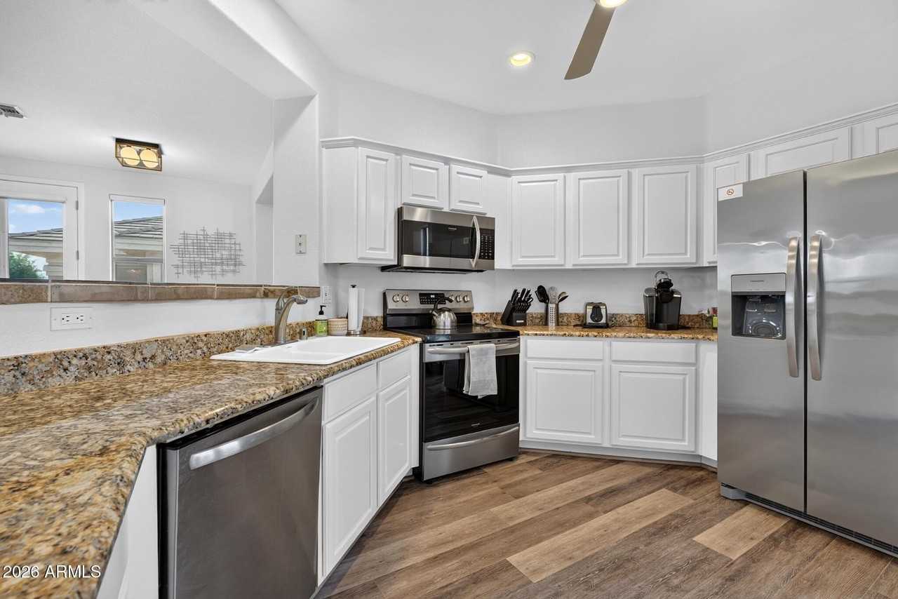 15221 N Clubgate Dr #2078 - Photo 4 of 28