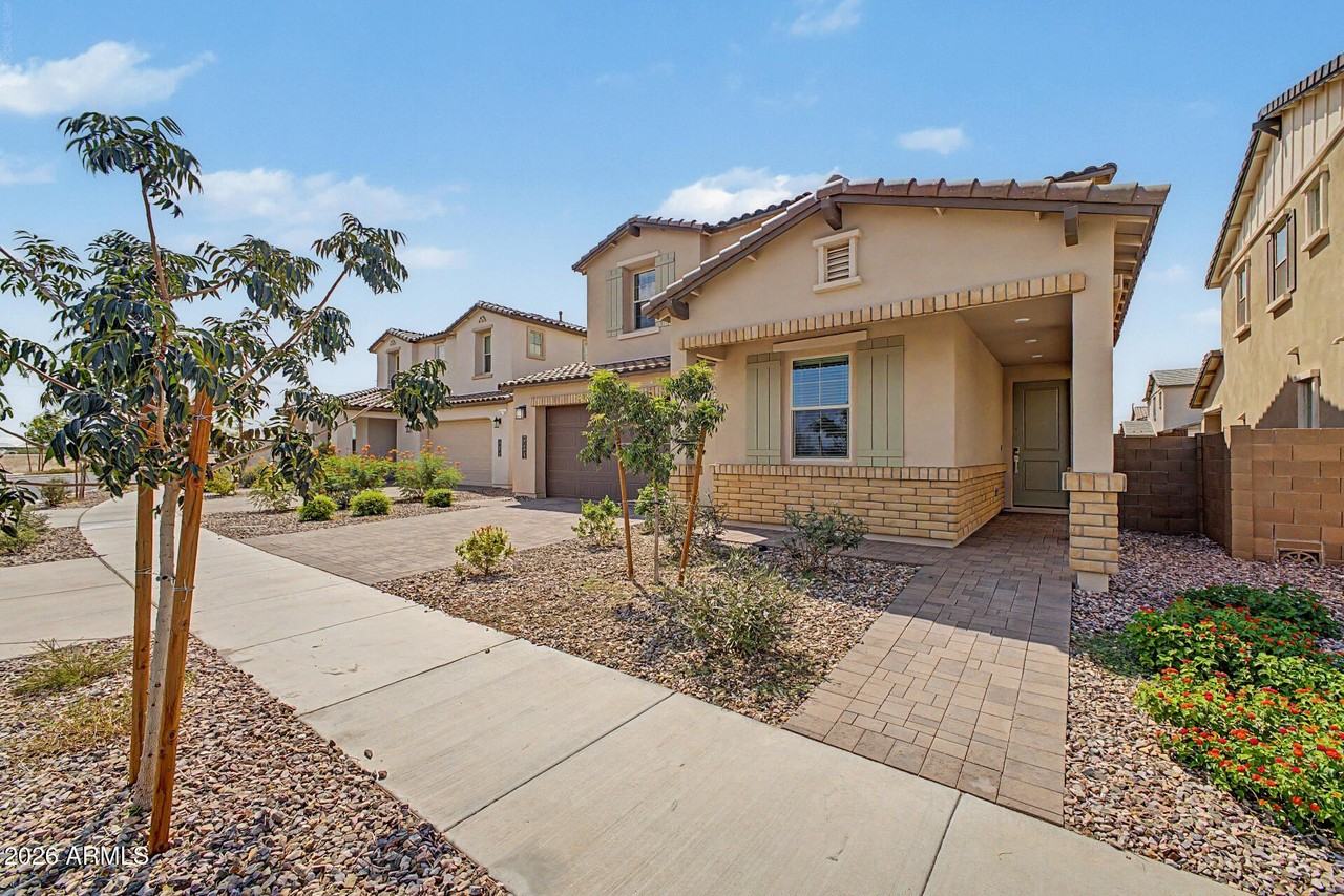 21505 E Sparrow Dr - Photo 3 of 50