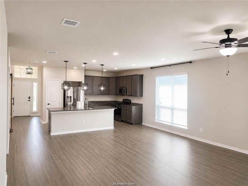 5923 Eldora Dr - Photo 4 of 16