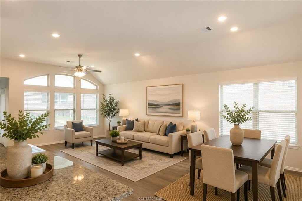 6306 Fulton Dr - Photo 7 of 22