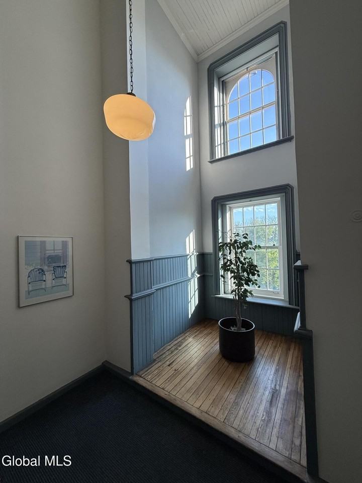 409 Madison Ave #303 - Photo 2 of 21